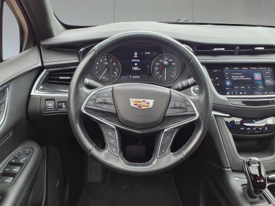 2022 Cadillac XT5 FWD Premium Luxury