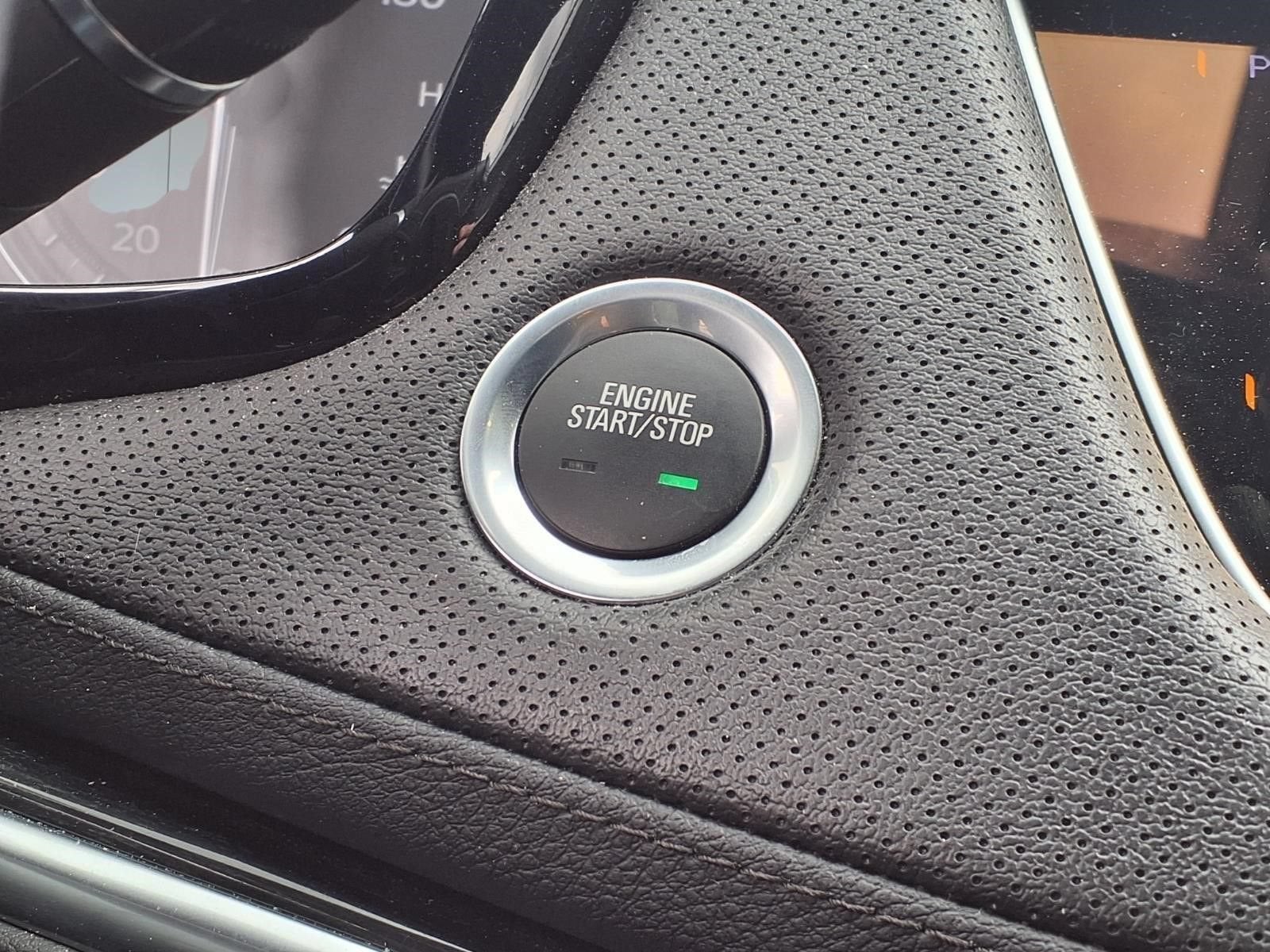 2022 Cadillac XT5 FWD Premium Luxury