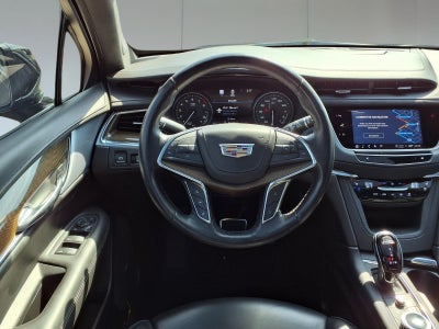 2022 Cadillac XT5 FWD Premium Luxury