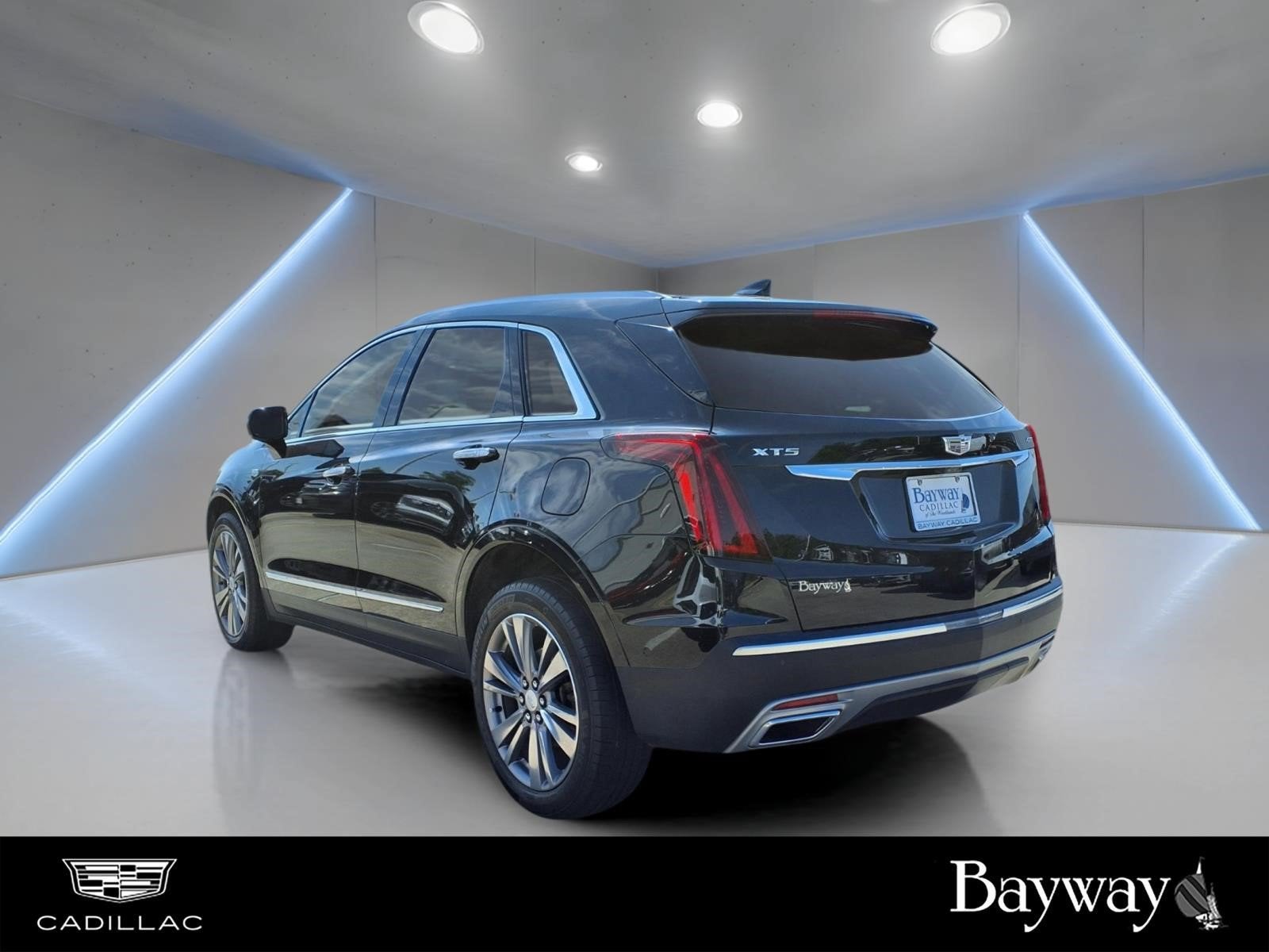 2022 Cadillac XT5 FWD Premium Luxury