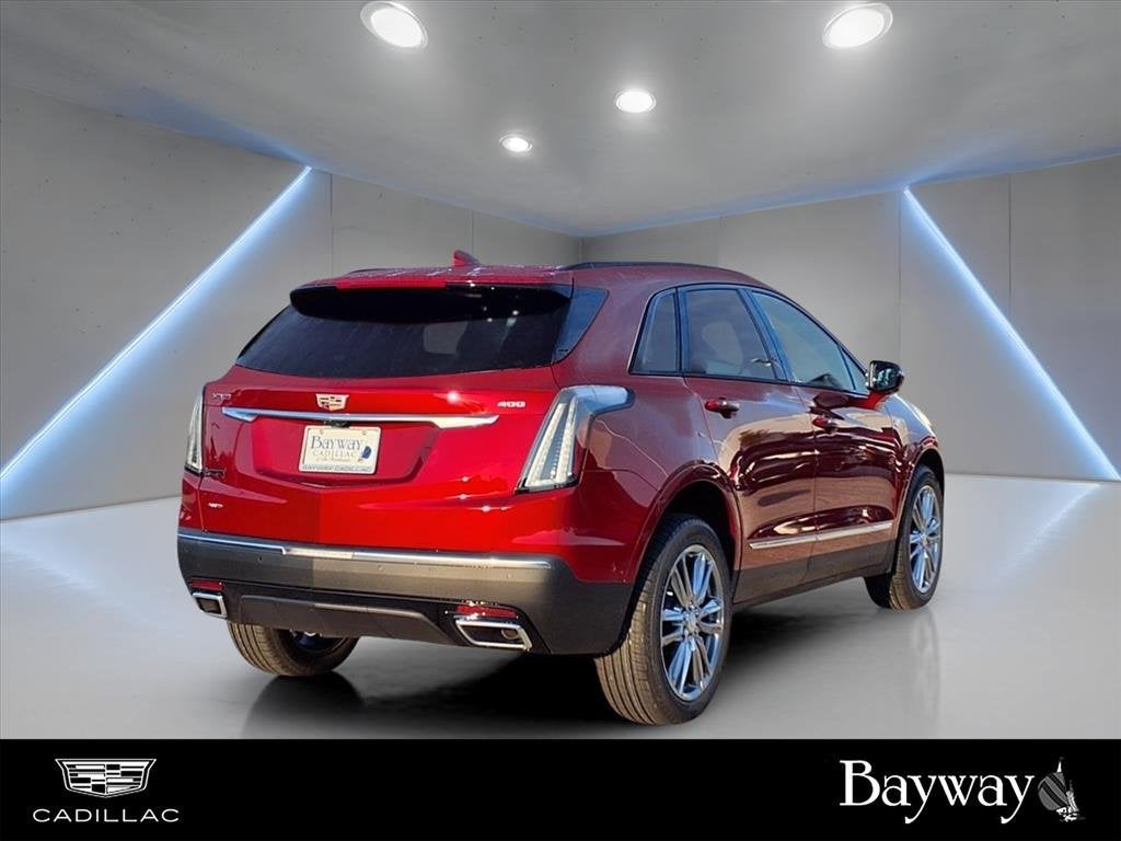2025 Cadillac XT5 Sport