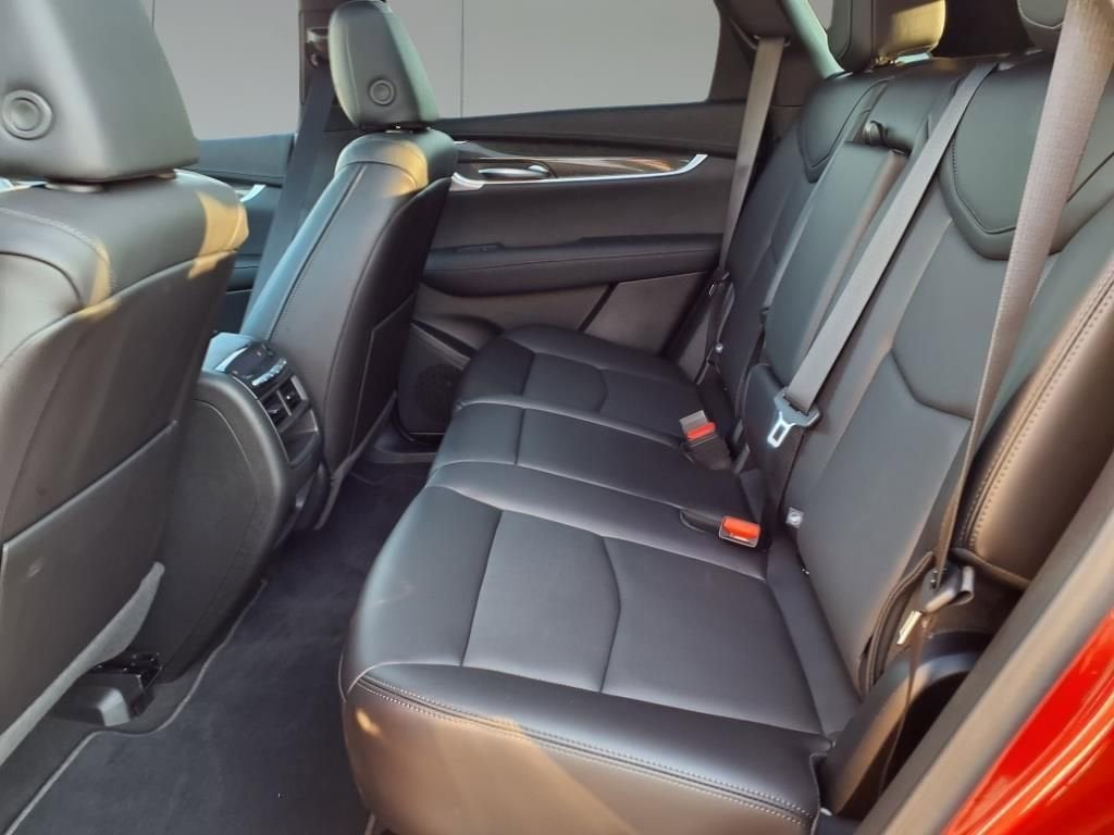 2025 Cadillac XT5 Sport