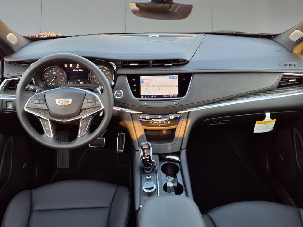 2025 Cadillac XT5 Sport