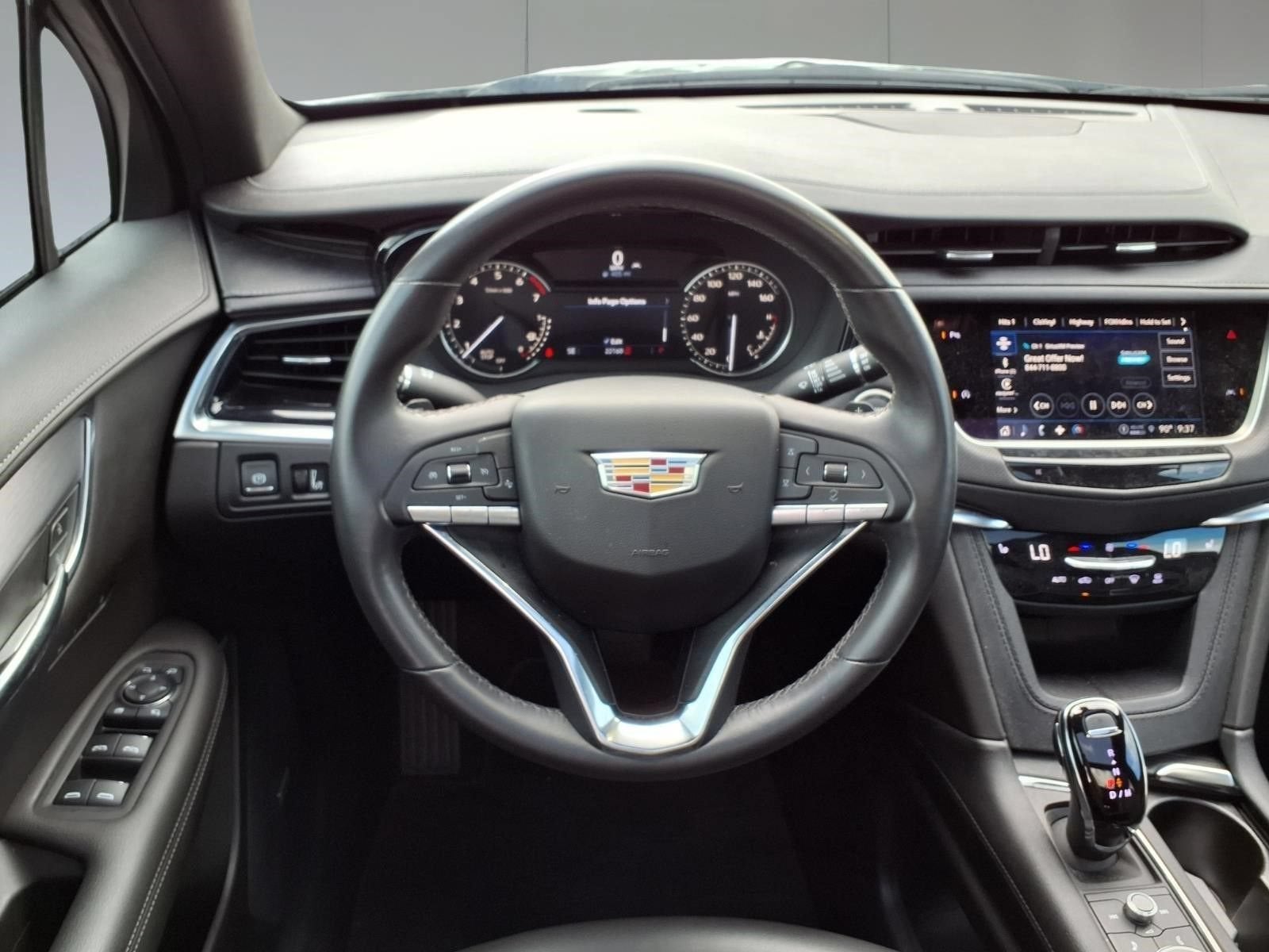 2024 Cadillac XT6 Luxury