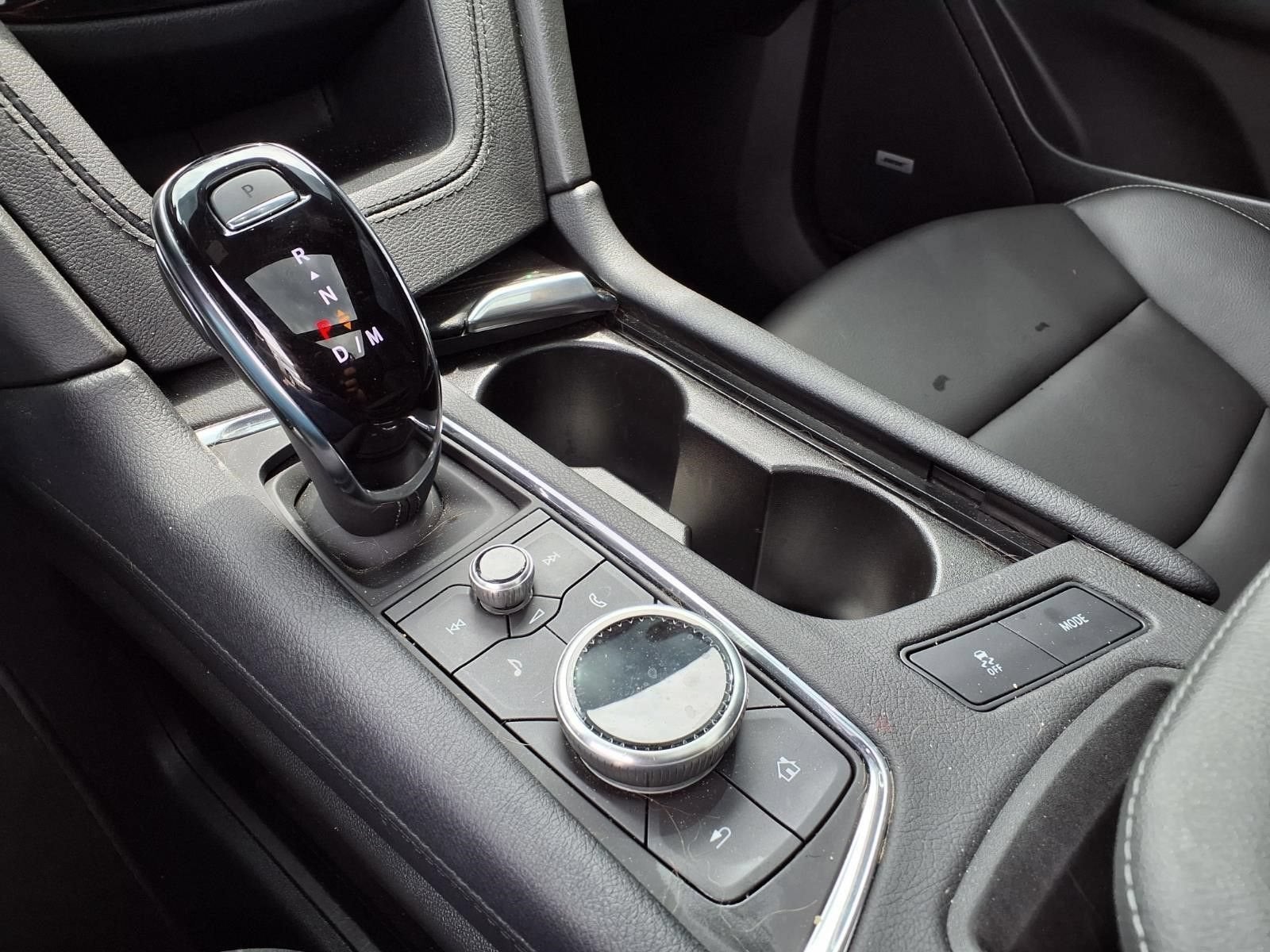 2024 Cadillac XT6 Luxury
