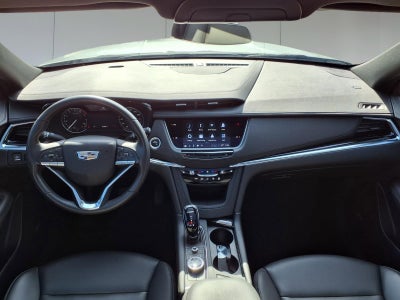 2025 Cadillac XT6 Luxury