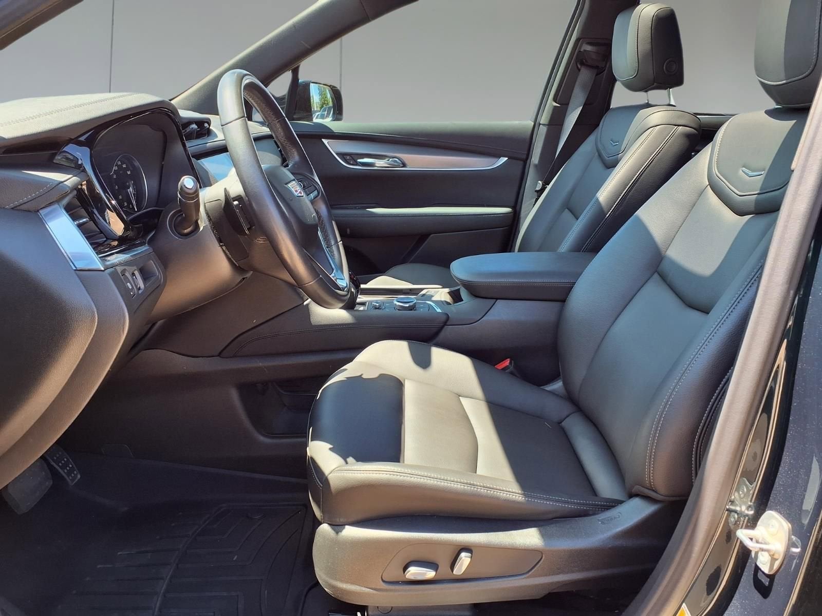 2024 Cadillac XT6 Luxury