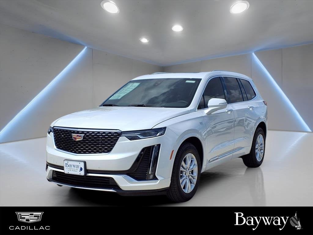 2025 Cadillac XT6 Luxury