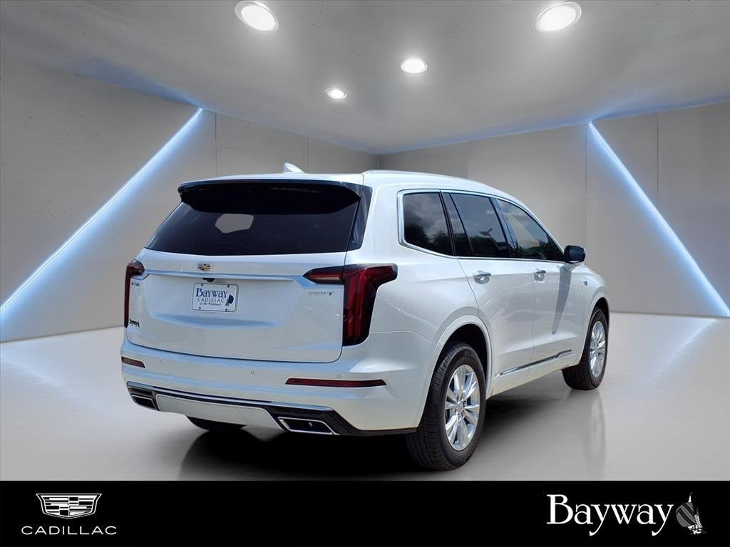 2025 Cadillac XT6 Luxury