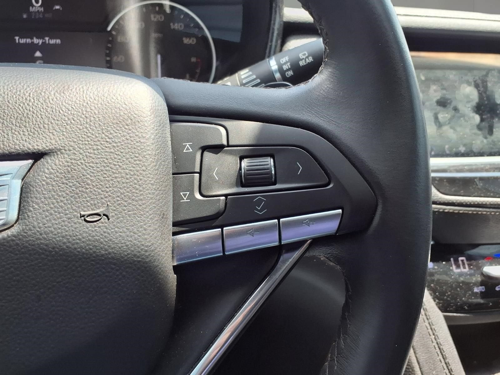 2023 Cadillac XT6 Luxury