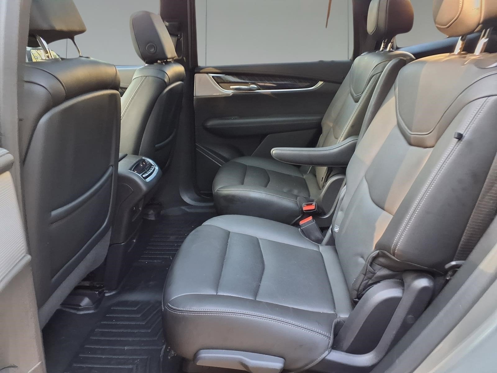 2023 Cadillac XT6 FWD Premium Luxury