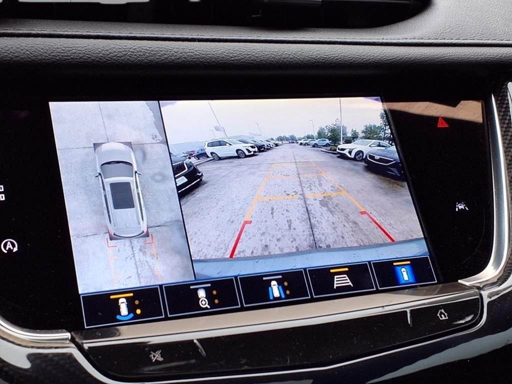 2025 Cadillac XT6 Sport