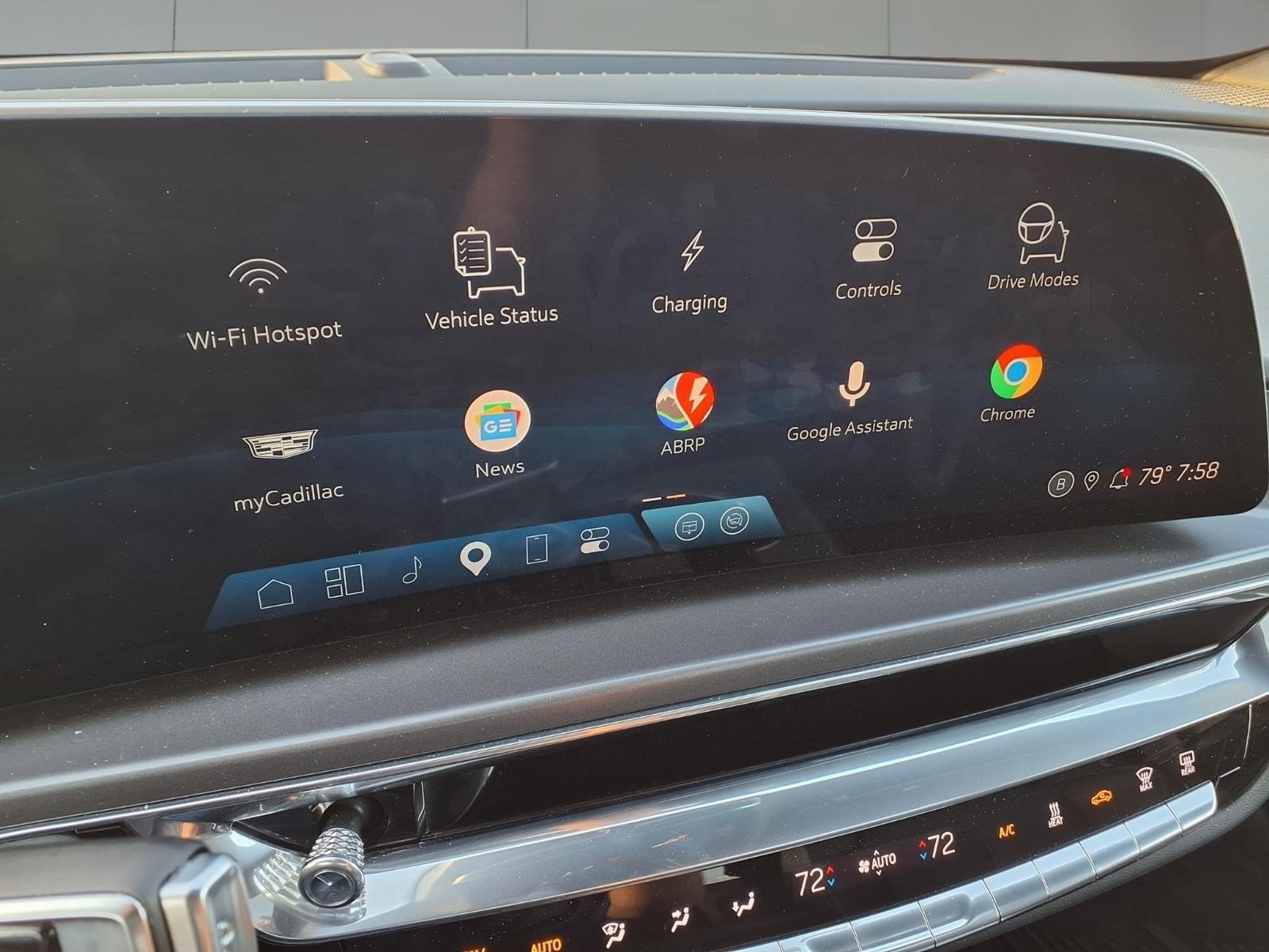 2024 Cadillac LYRIQ Tech