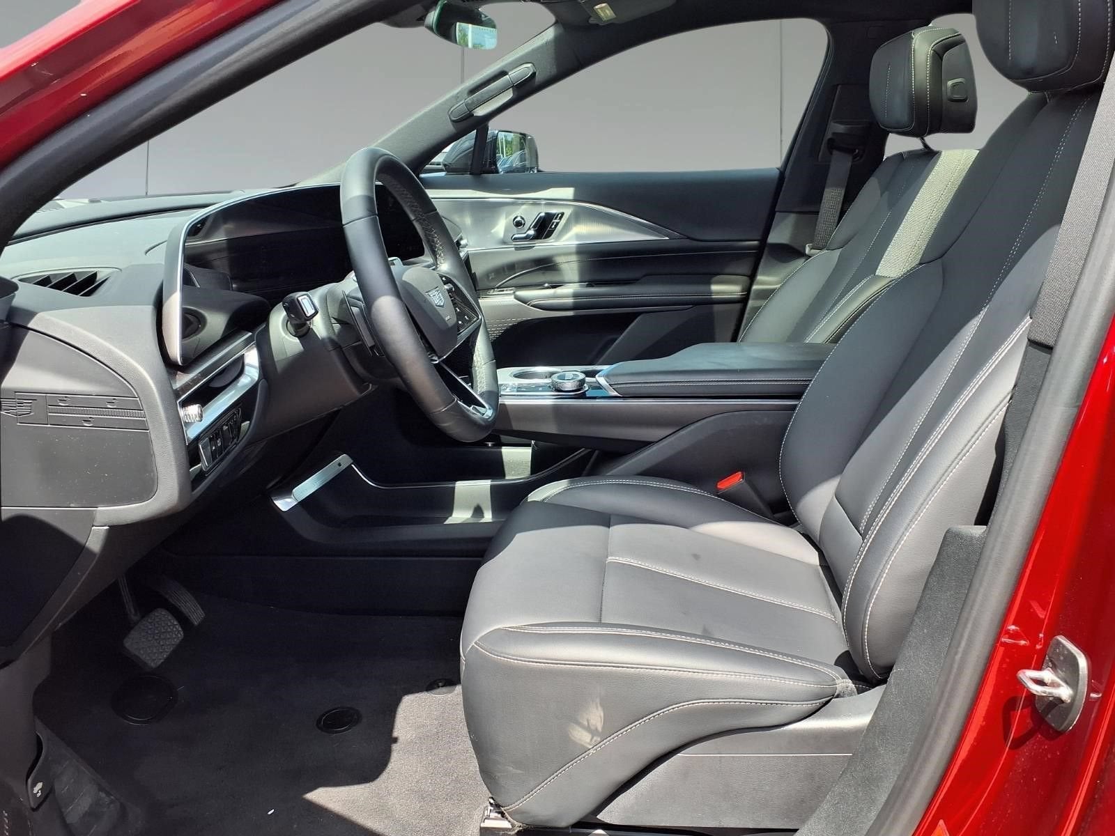 2024 Cadillac LYRIQ Tech