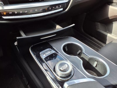 2025 Cadillac LYRIQ Luxury 1