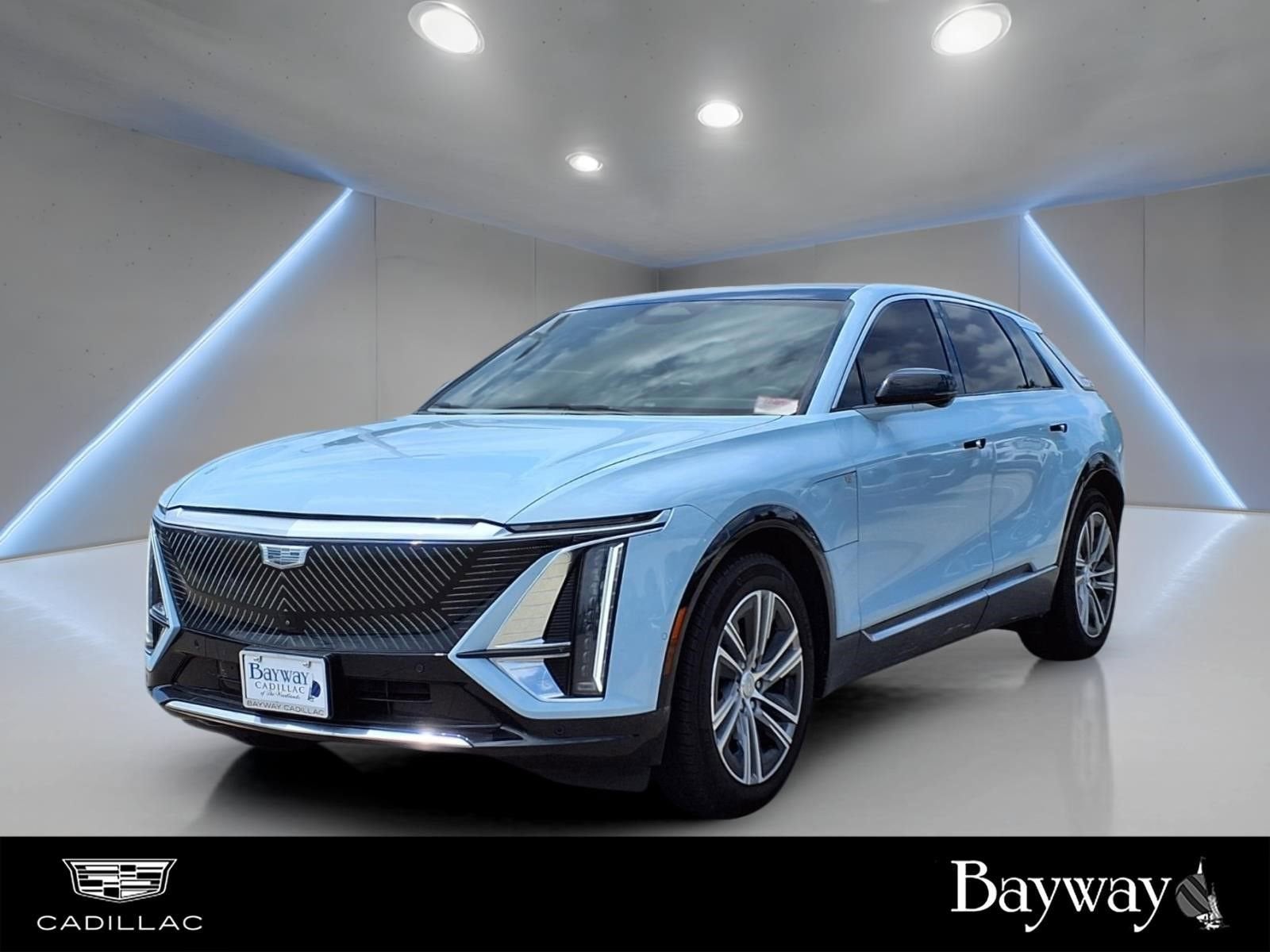2024 Cadillac LYRIQ Luxury 1