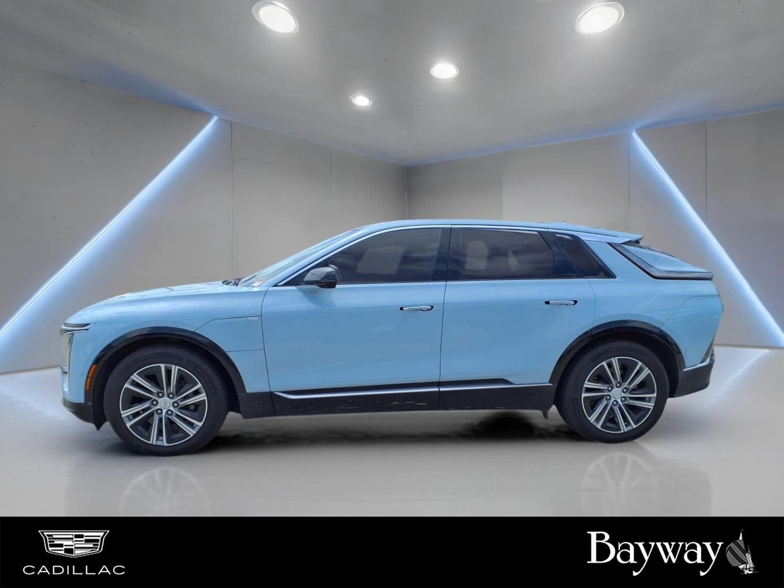 2024 Cadillac LYRIQ Luxury 1