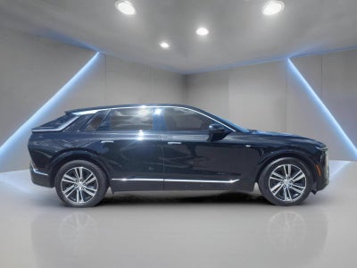 2024 Cadillac LYRIQ Luxury 1