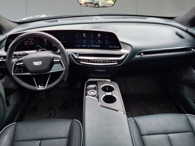2024 Cadillac LYRIQ Luxury 3