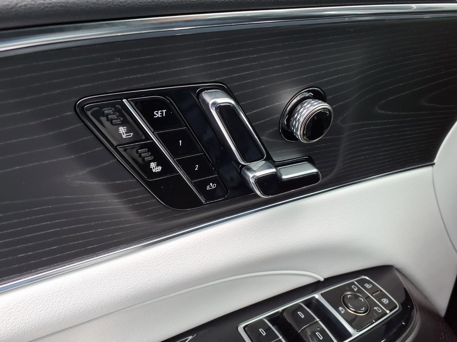 2024 Cadillac LYRIQ Sport 1