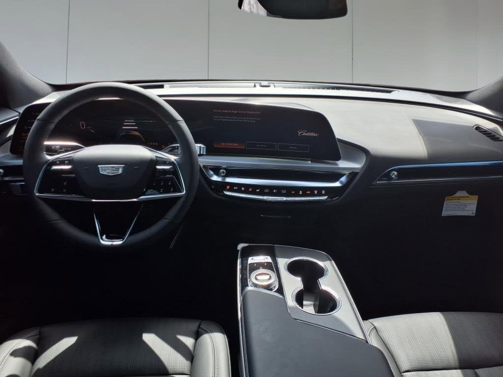 2025 Cadillac LYRIQ Sport 1