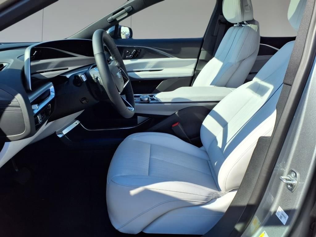 2025 Cadillac LYRIQ Sport 1