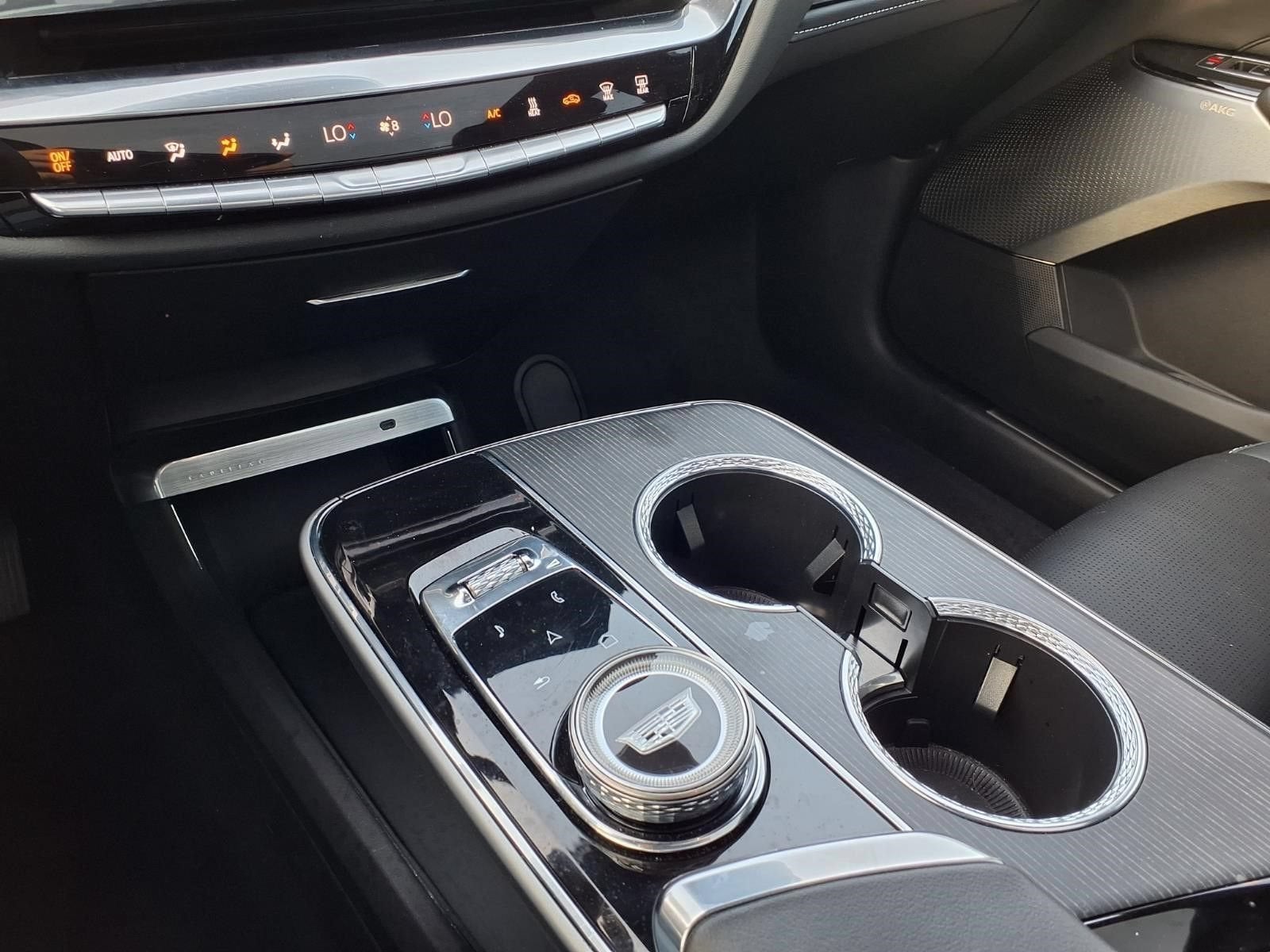2024 Cadillac LYRIQ Sport 2