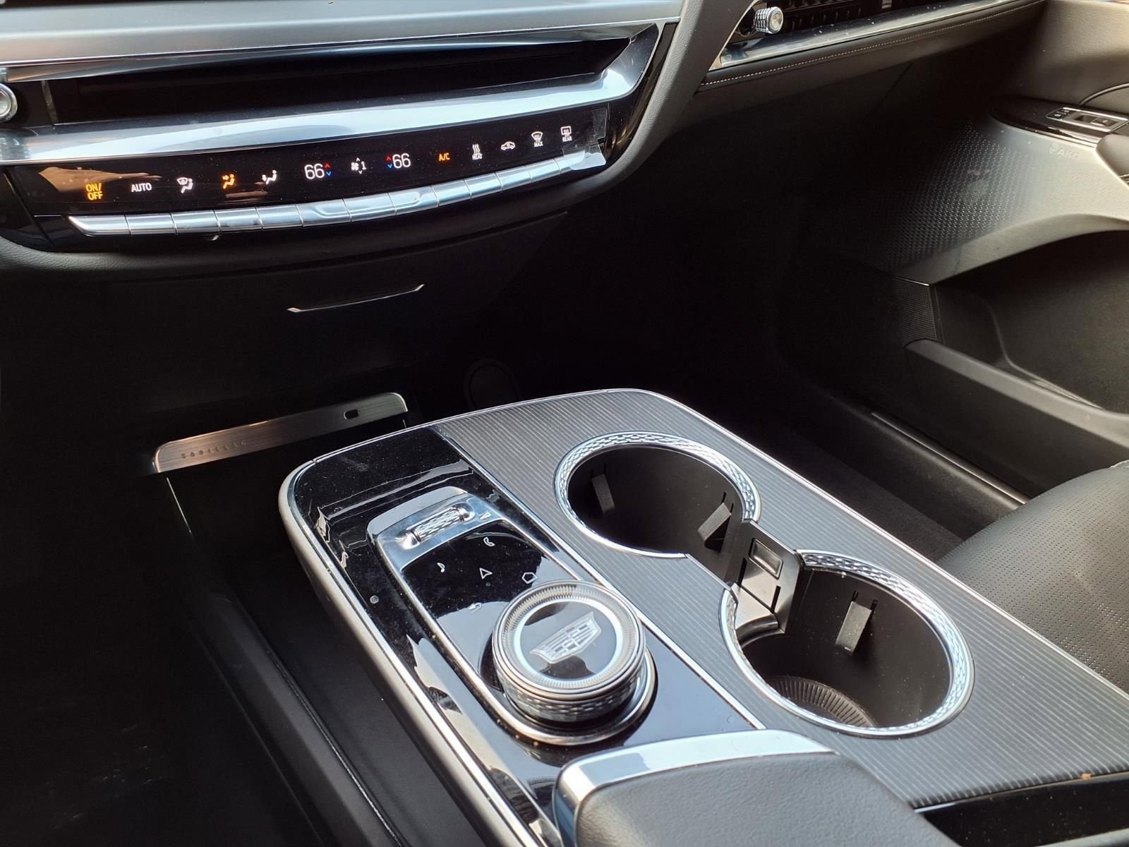 2024 Cadillac LYRIQ Sport 3