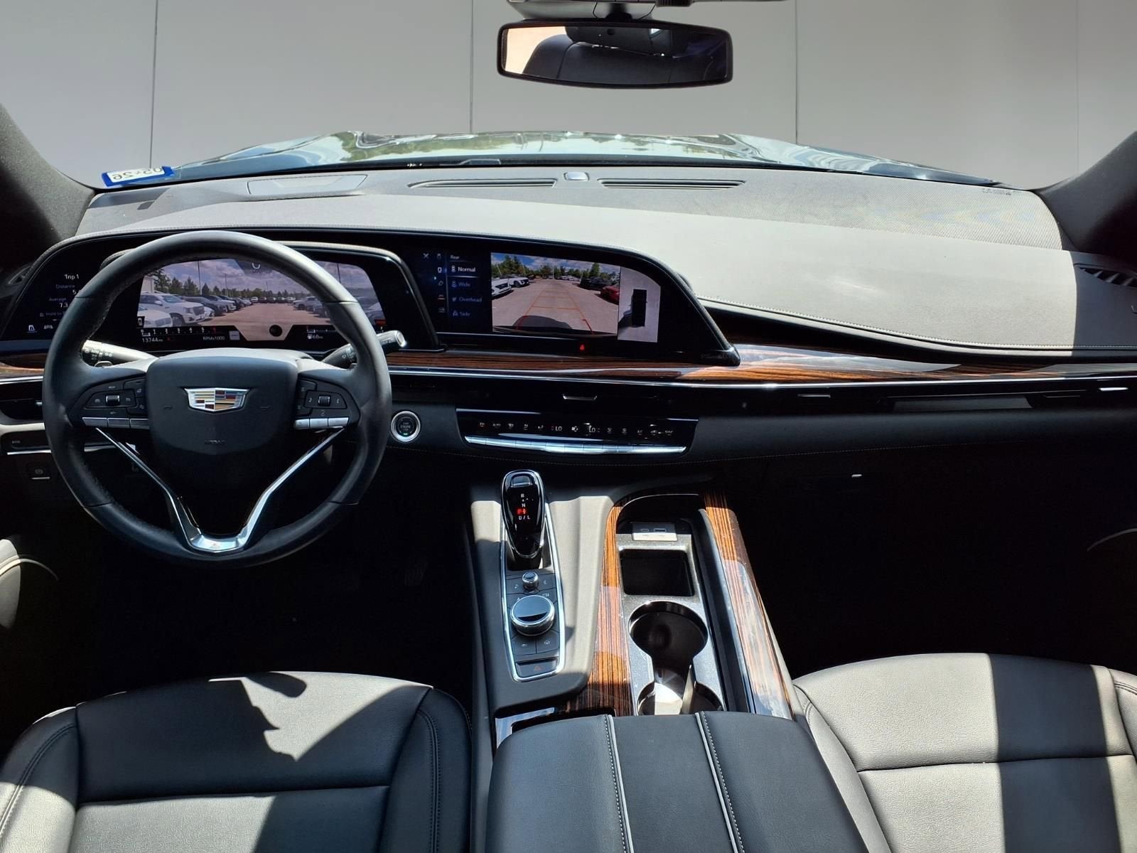 2024 Cadillac Escalade Luxury