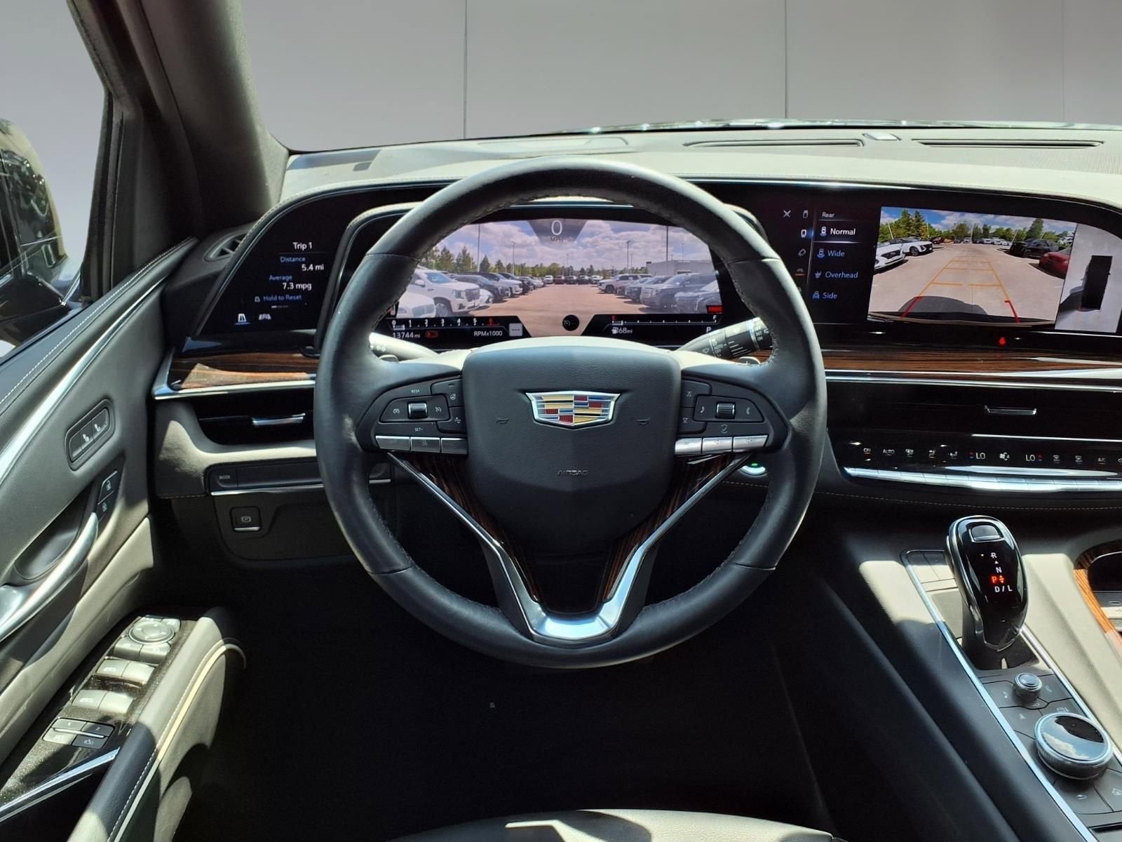 2024 Cadillac Escalade Luxury