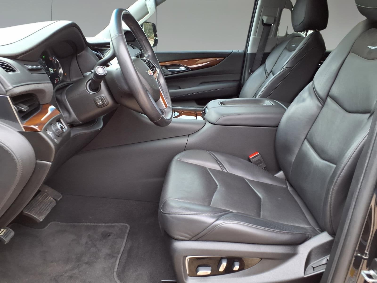 2019 Cadillac Escalade Luxury