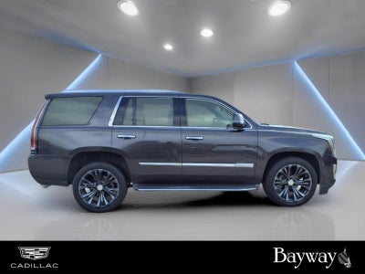 2016 Cadillac Escalade Luxury Collection