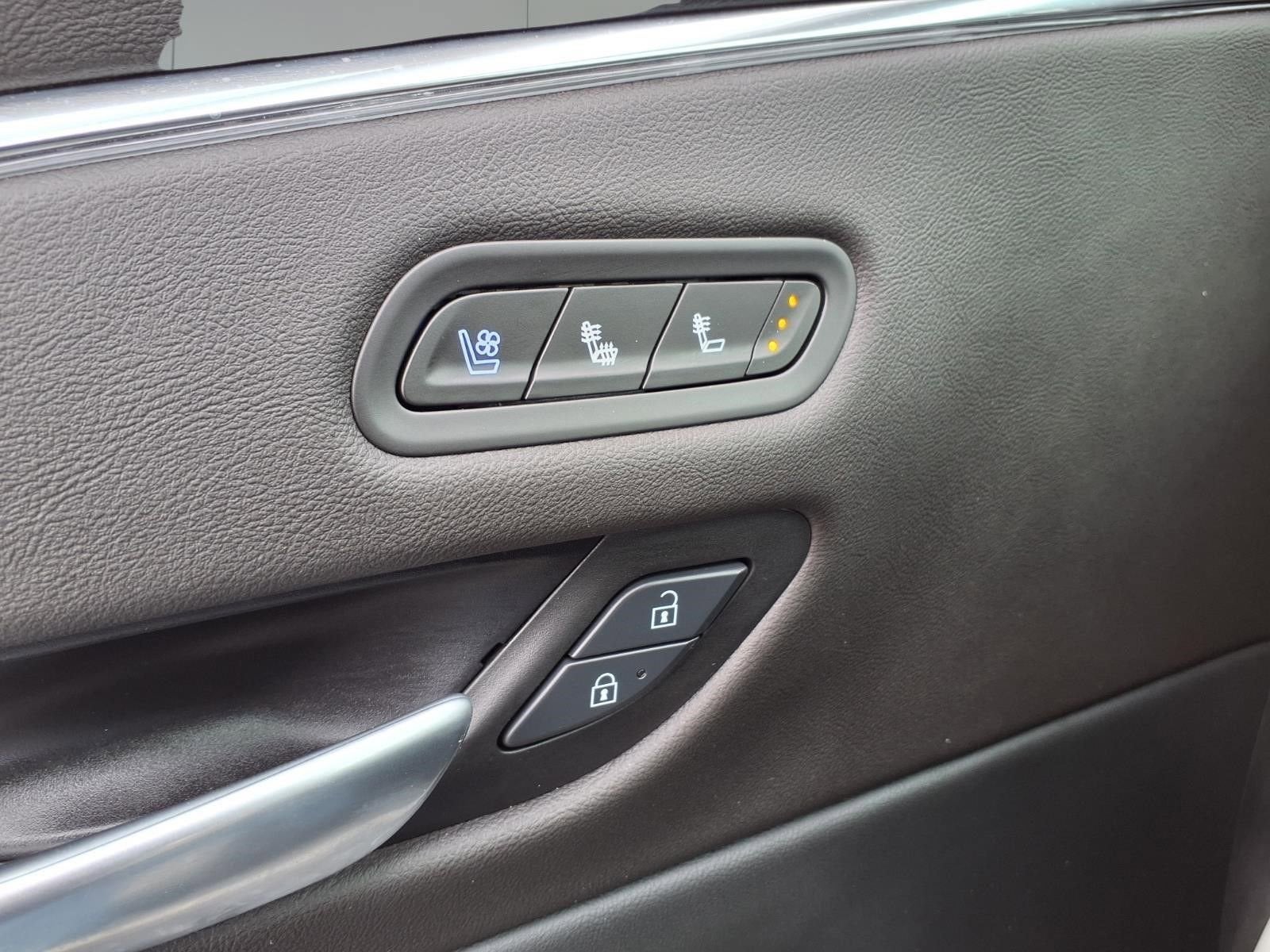 2024 Cadillac Escalade Sport