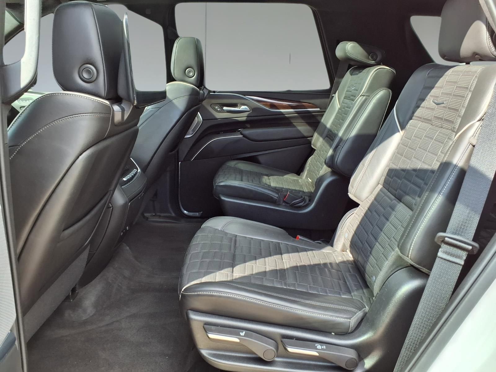 2022 Cadillac Escalade Sport Platinum