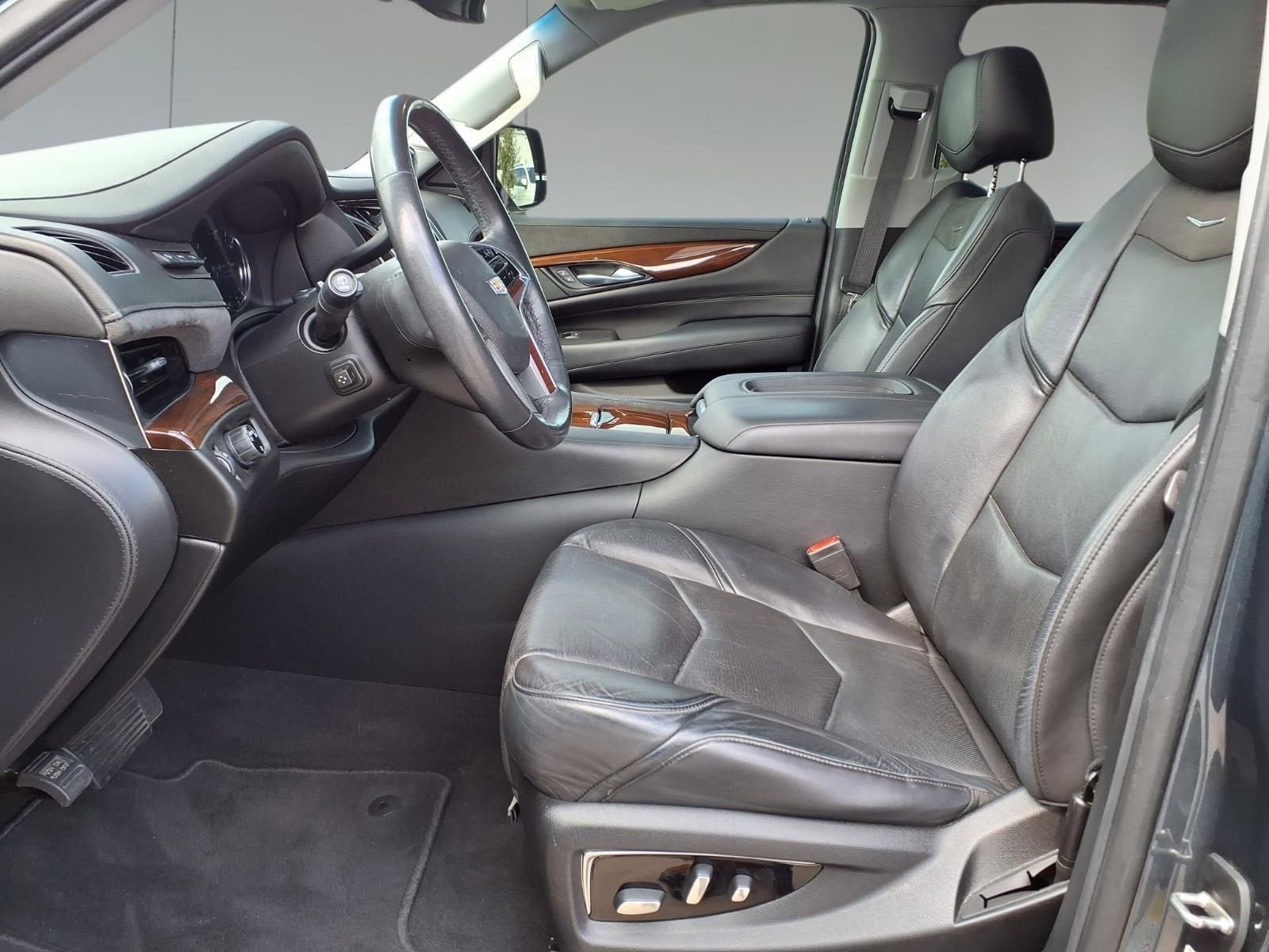 2019 Cadillac Escalade ESV Luxury