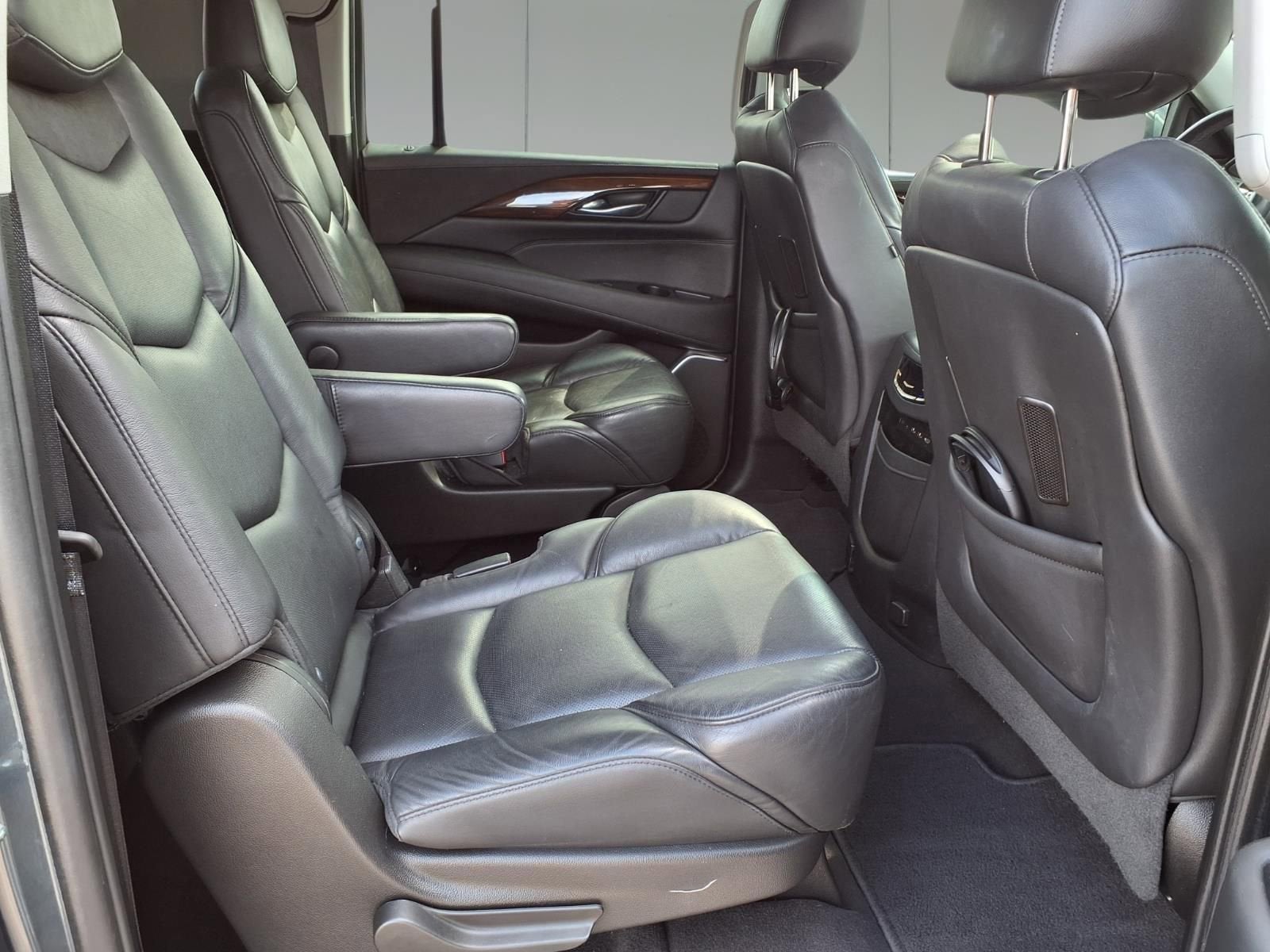 2019 Cadillac Escalade ESV Luxury