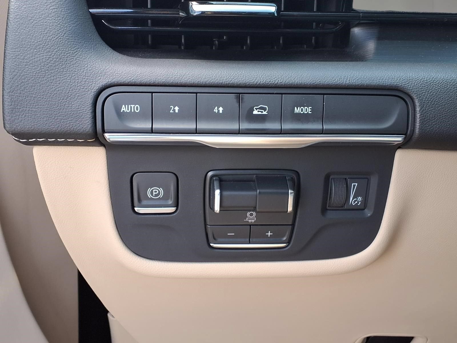 2023 Cadillac Escalade 4WD Premium Luxury