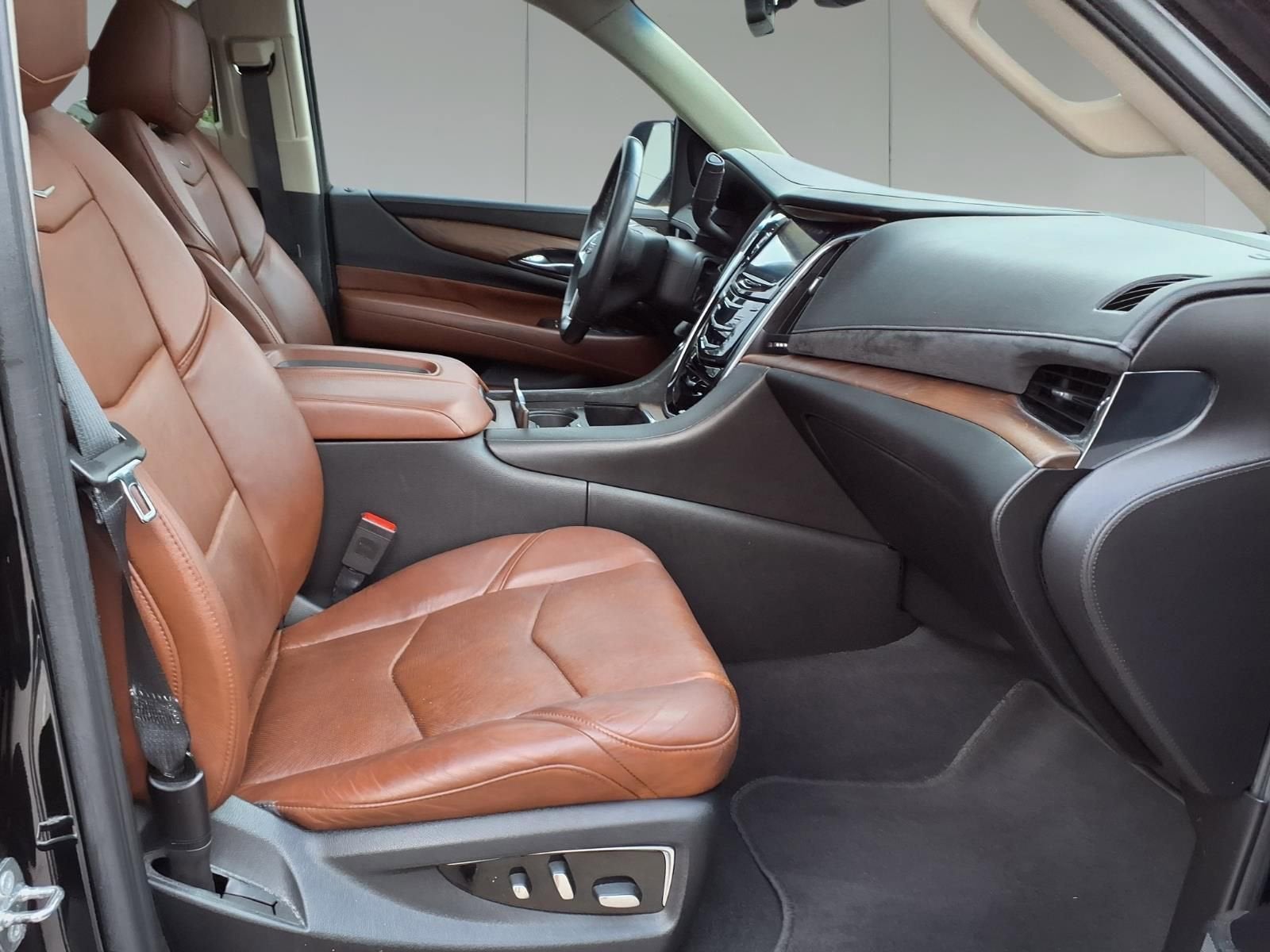 2018 Cadillac Escalade Premium Luxury