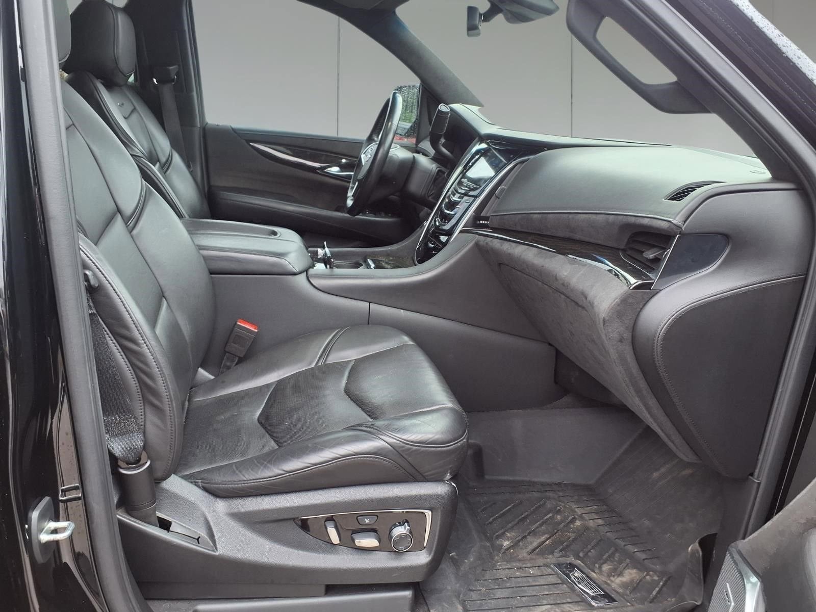 2020 Cadillac Escalade Platinum