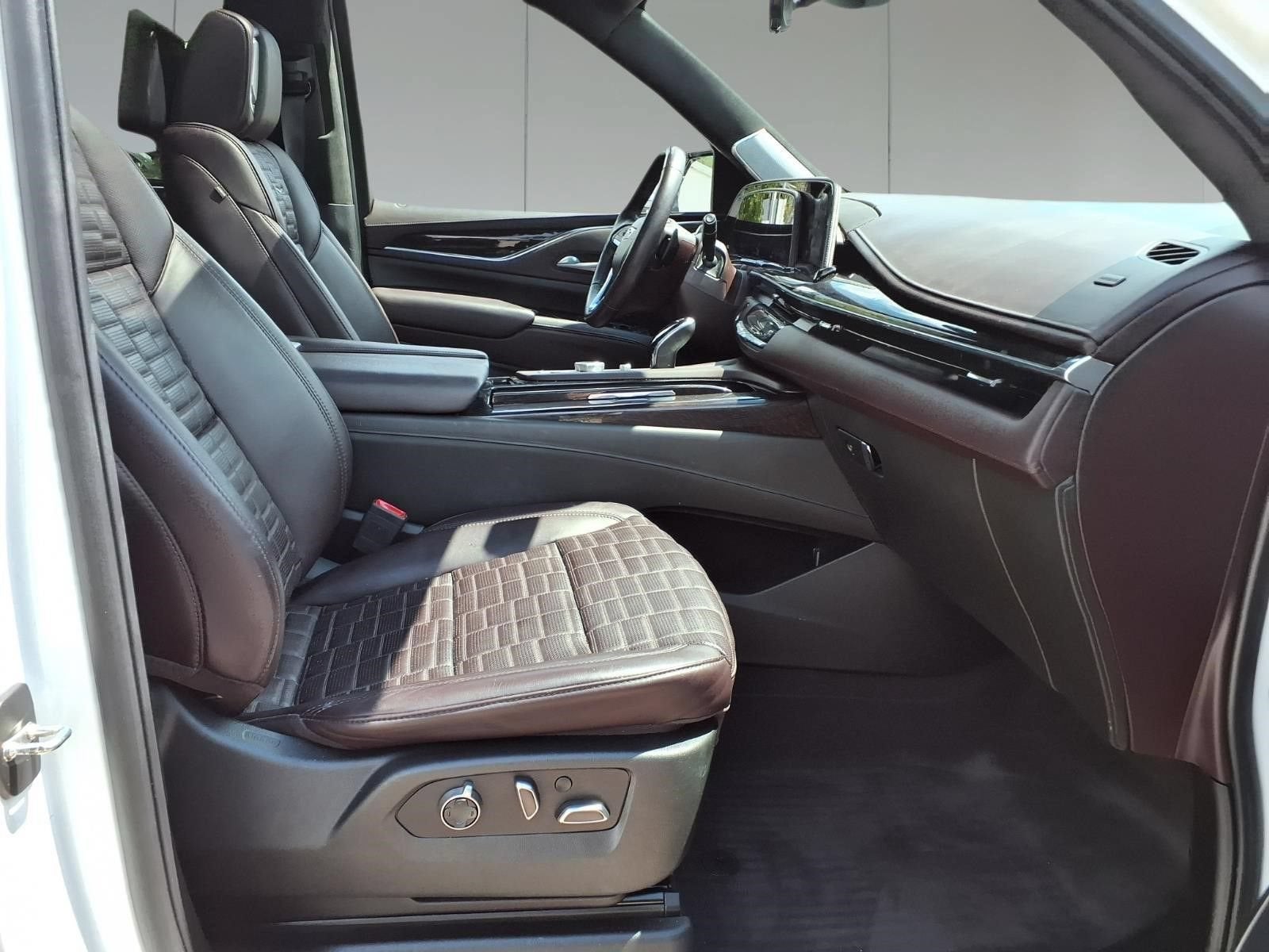 2023 Cadillac Escalade 4WD Premium Luxury Platinum