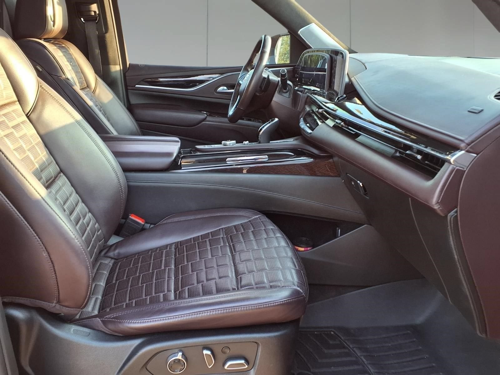 2023 Cadillac Escalade 4WD Sport Platinum