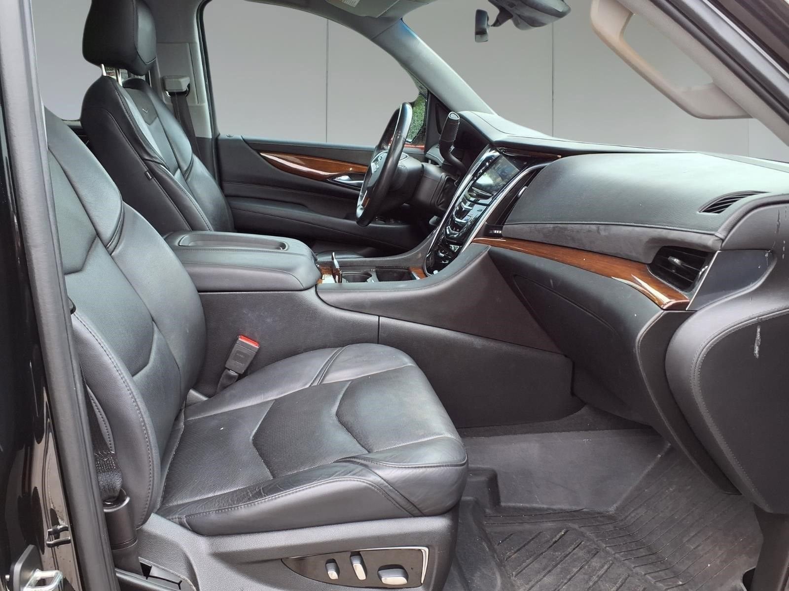 2018 Cadillac Escalade ESV Premium Luxury