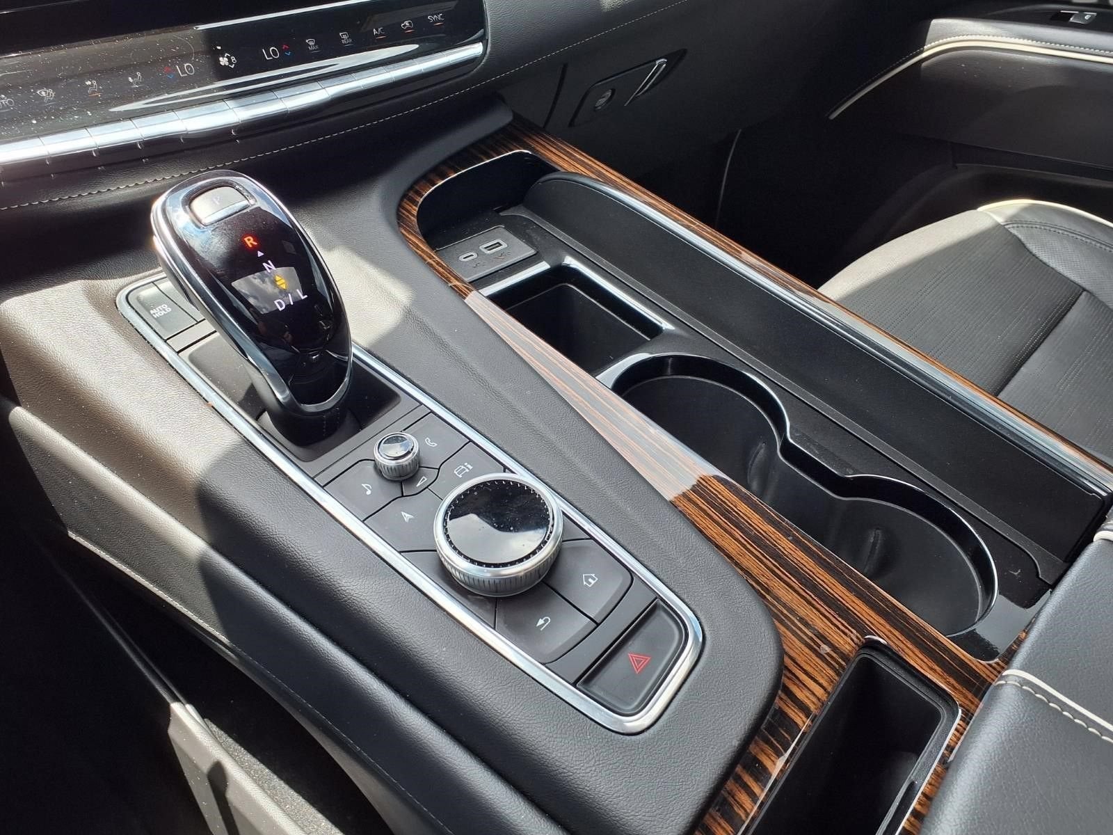 2024 Cadillac Escalade ESV Premium Luxury
