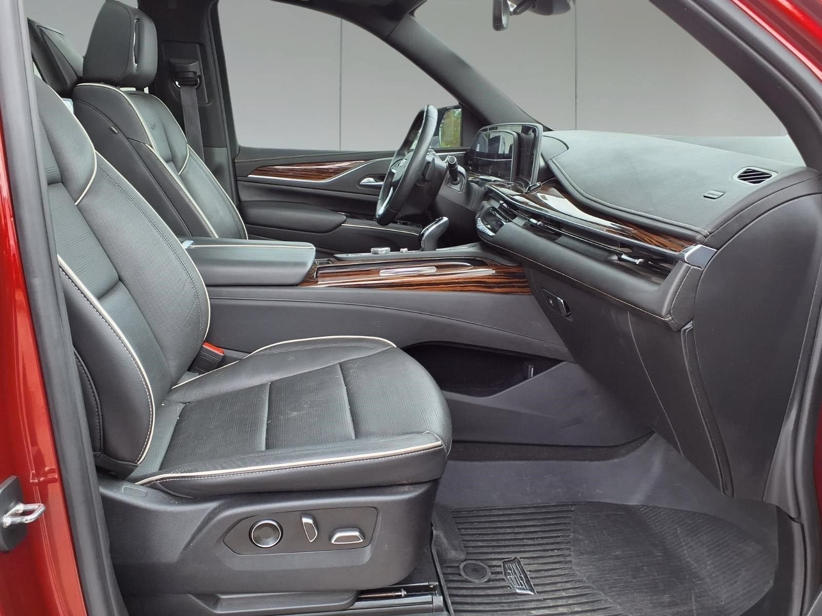 2023 Cadillac Escalade ESV 4WD Premium Luxury