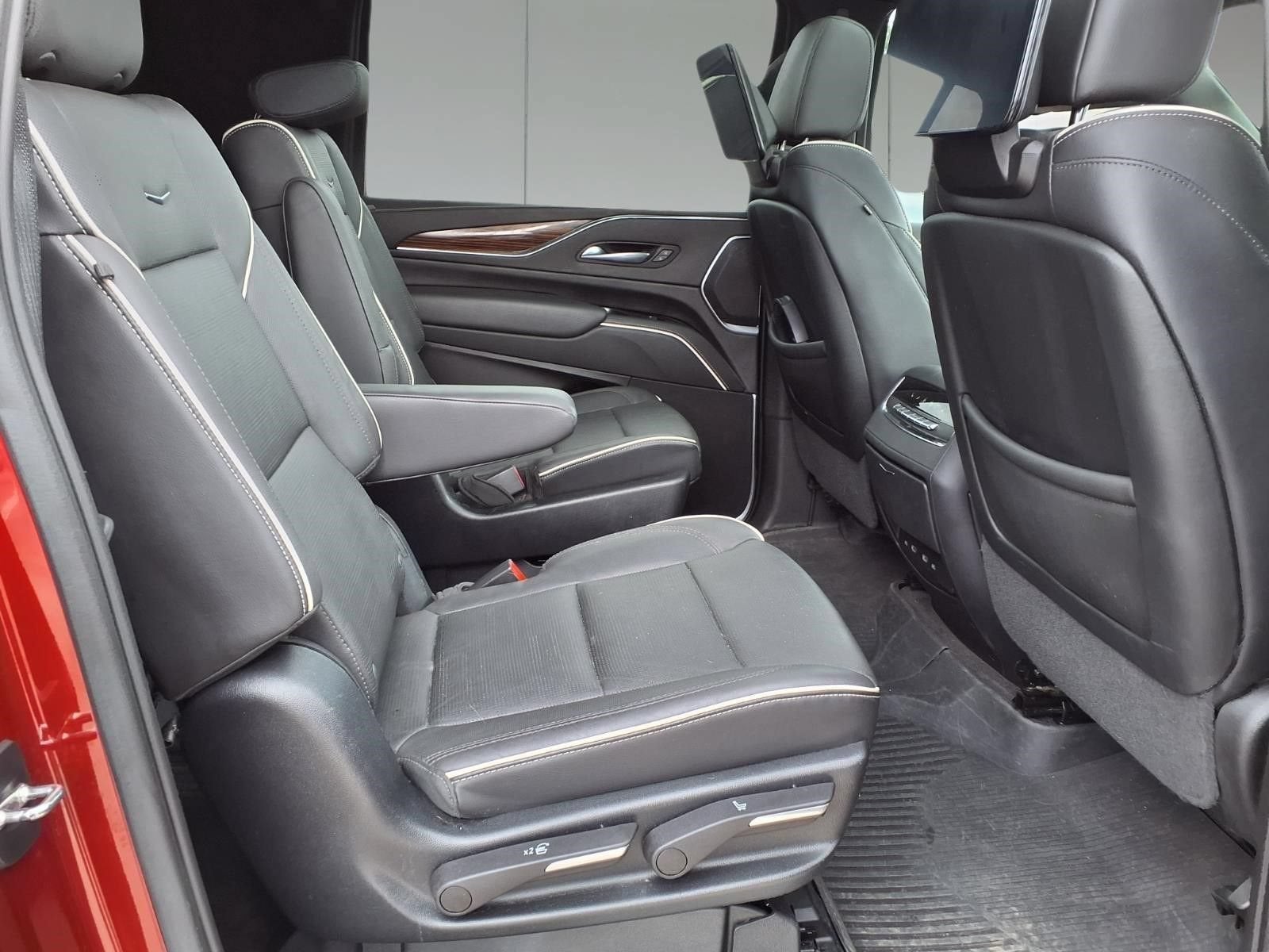 2023 Cadillac Escalade ESV 4WD Premium Luxury