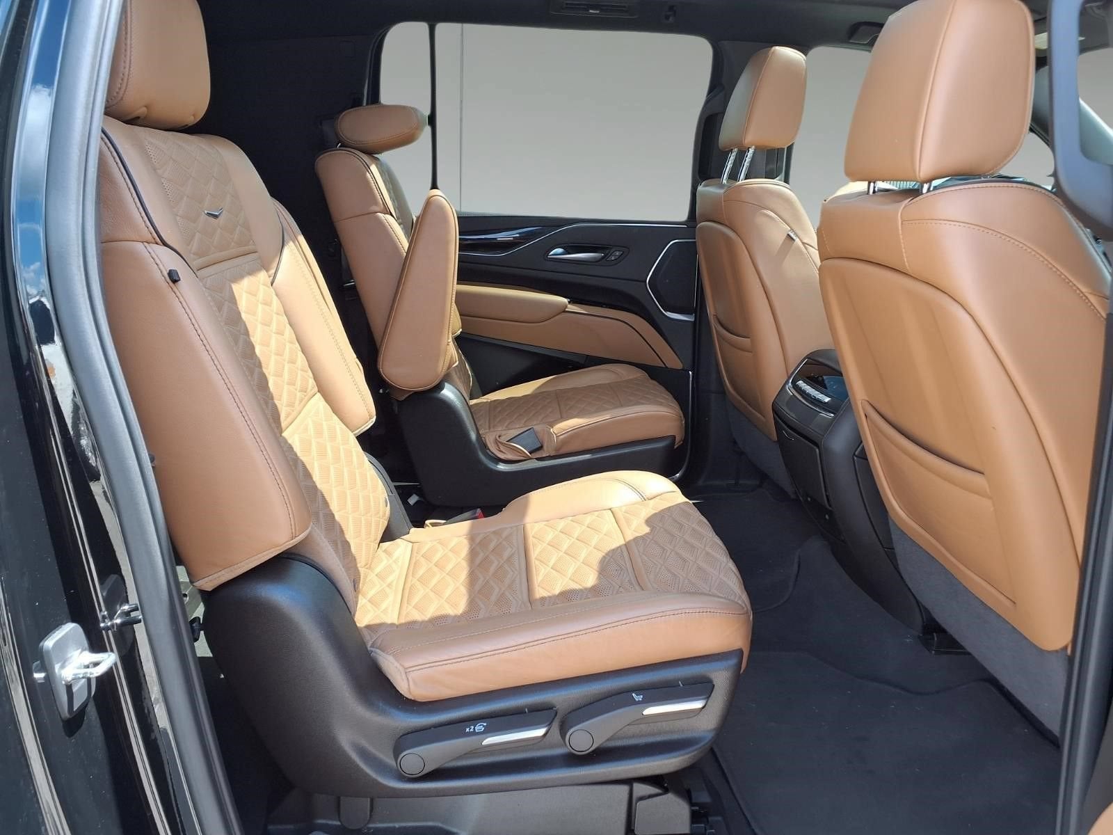 2023 Cadillac Escalade ESV 4WD Premium Luxury