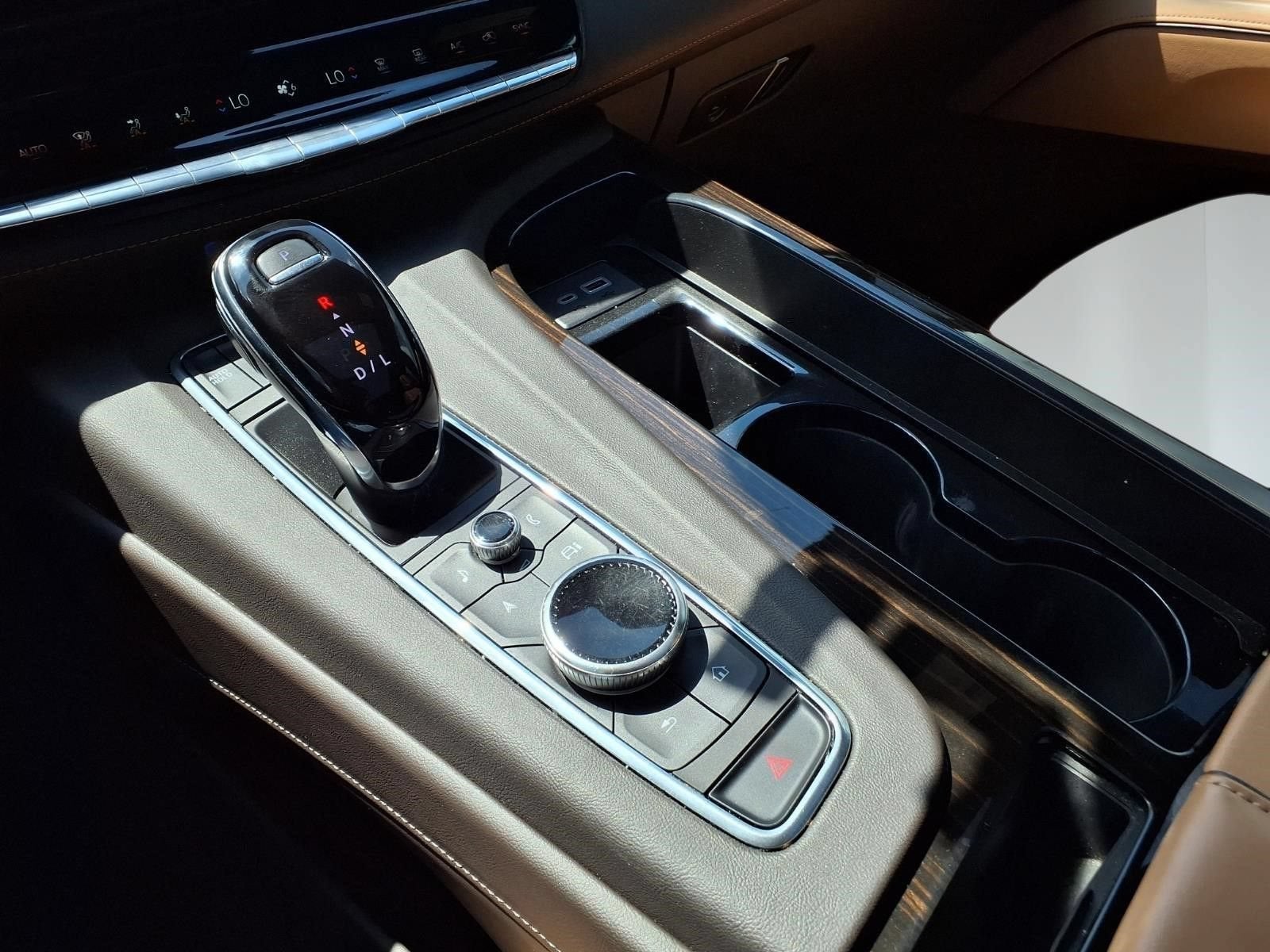 2023 Cadillac Escalade ESV 4WD Premium Luxury