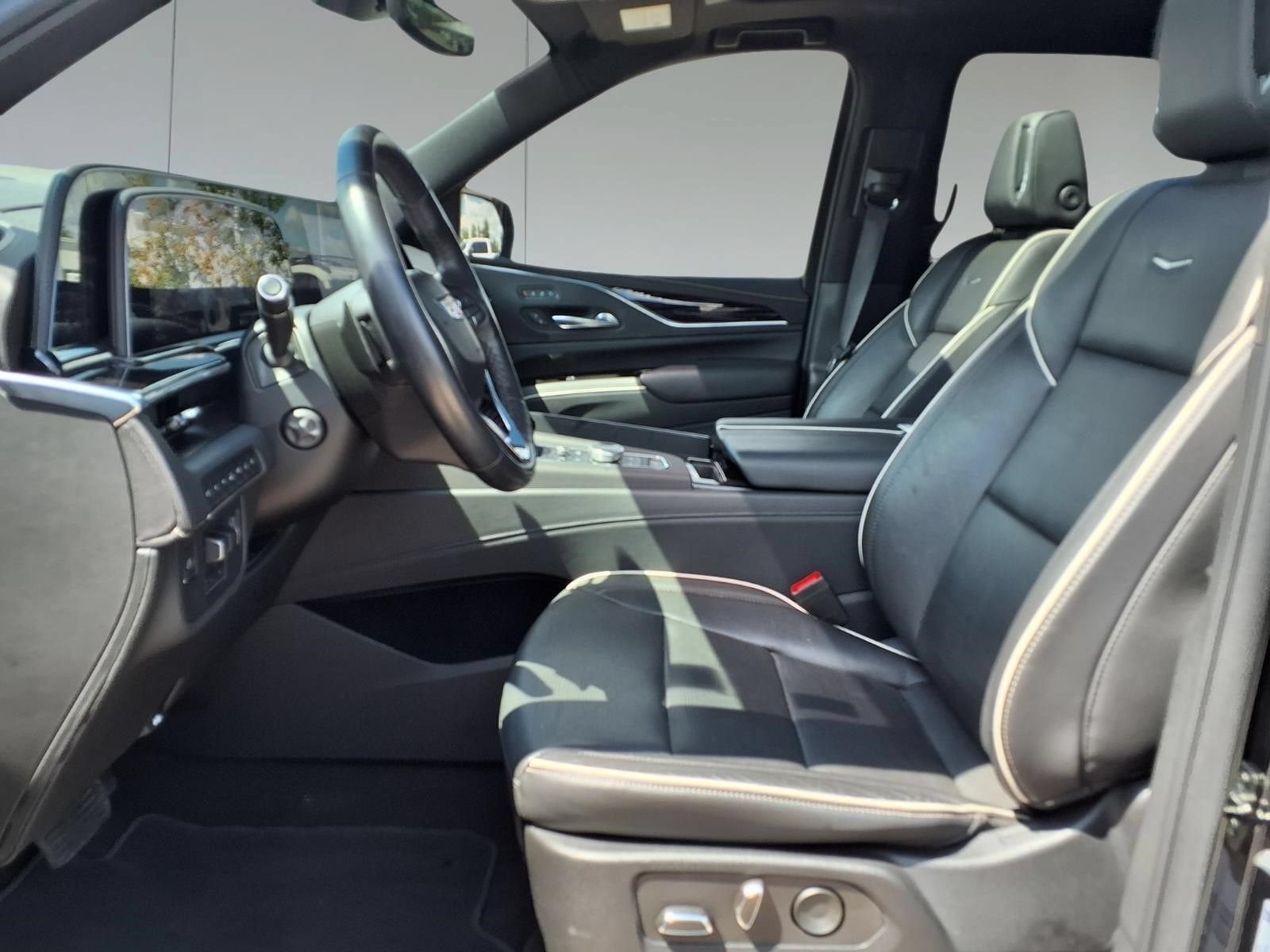 2022 Cadillac Escalade ESV Sport