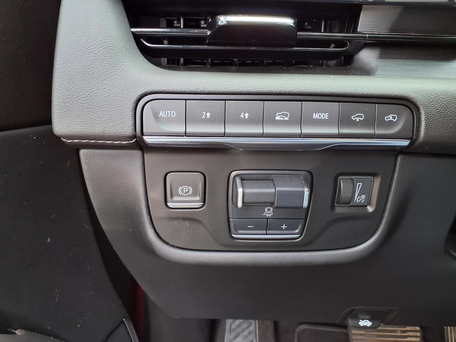 2023 Cadillac Escalade ESV Sport