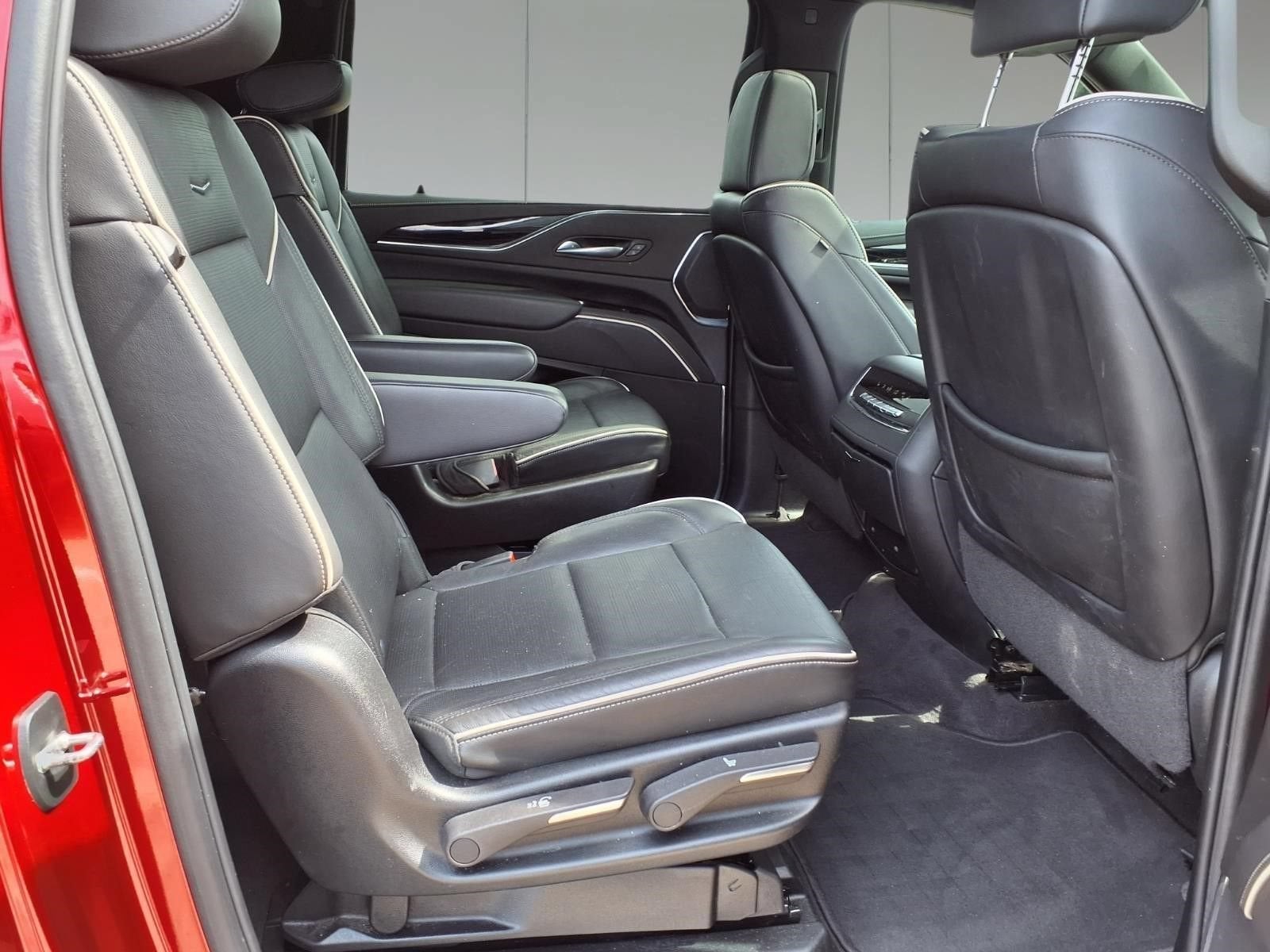 2023 Cadillac Escalade ESV Sport